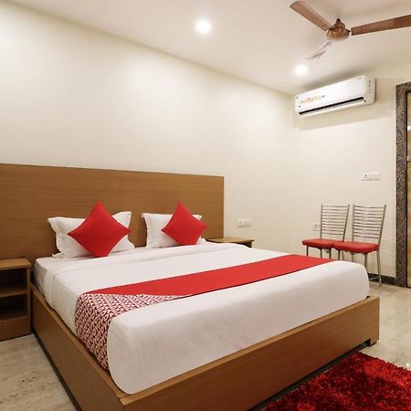 Oyo 61050 S S K Continental Hotel Juhi Bari Luaran gambar