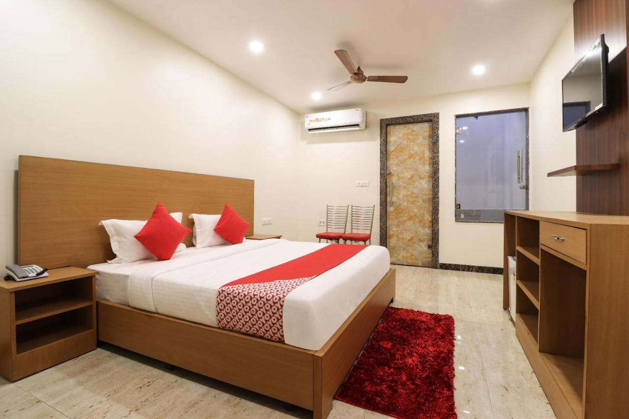Oyo 61050 S S K Continental Hotel Juhi Bari Luaran gambar